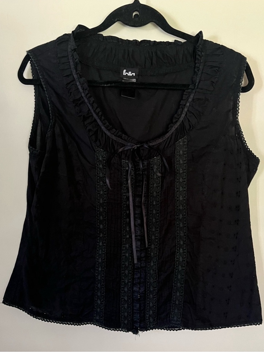 Folia Black Ruffled Tie-Front Sleeveless Camisole